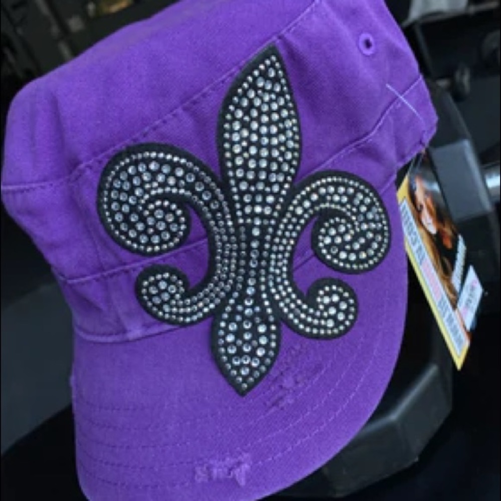 New with tags! Fleur bling distressed cadet cap purple.